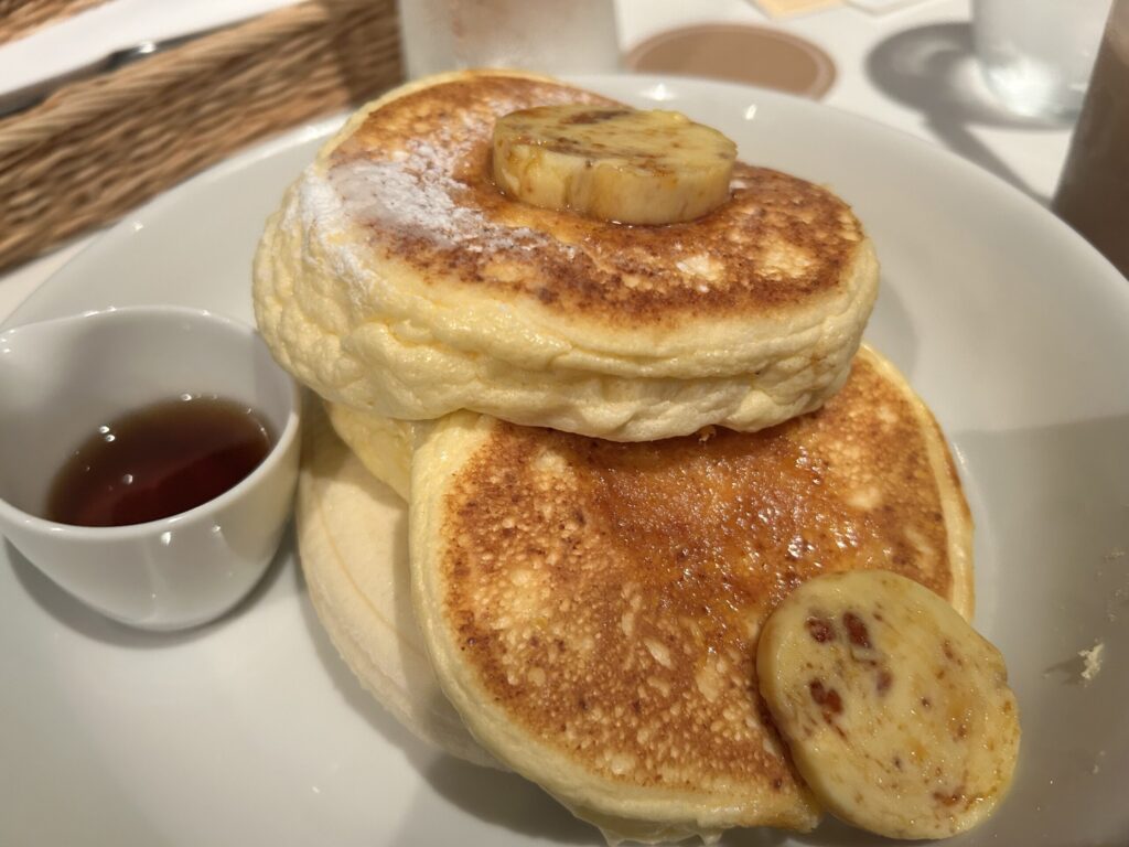 「bills名物リコッタパンケーキ」「ふわふわ食感」「デートで食べたい一皿」